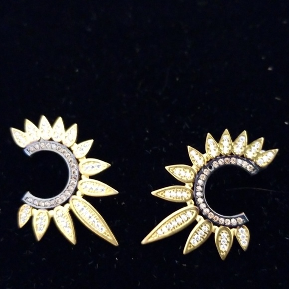 Azaara florentine pave crystal starburst earrings - Picture 2 of 4